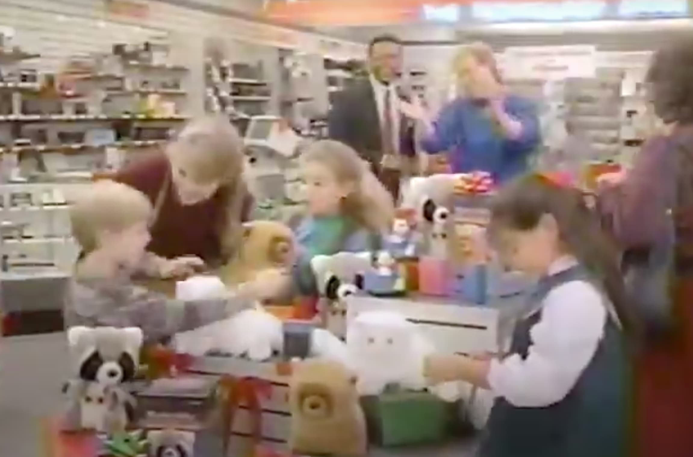 Kids ‘shop’ at Radio Shack in one of the store’s ‘80s holiday commercials.